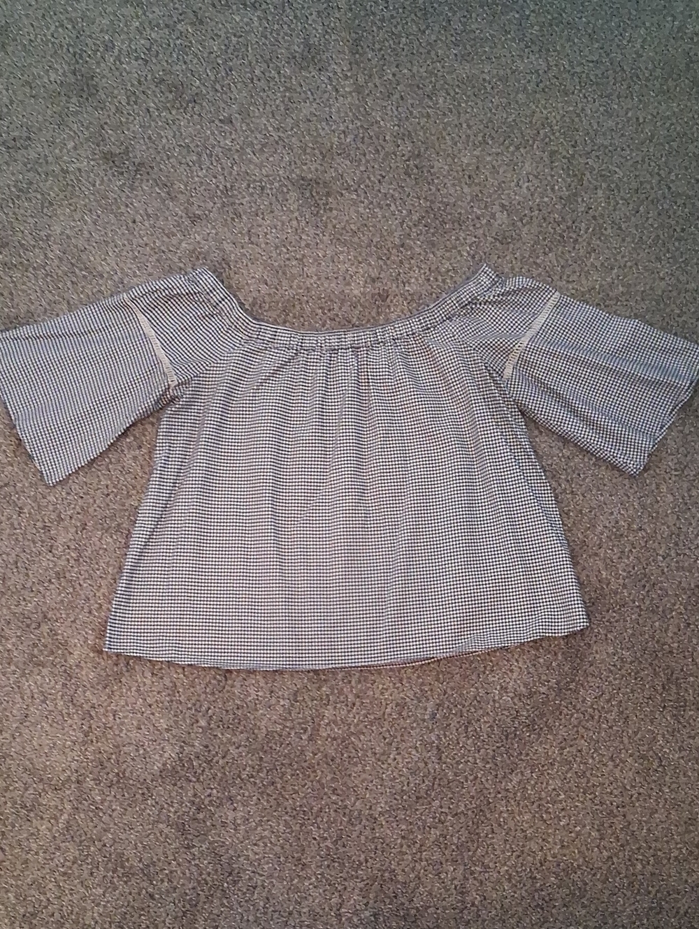 Abercrombie & Fitch XL Flutter Sleeve Ghingam Pattern Top Blouse Crochet Detail